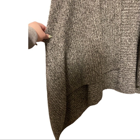 Old Navy waterfall sweater vest - Picture 2 of 2